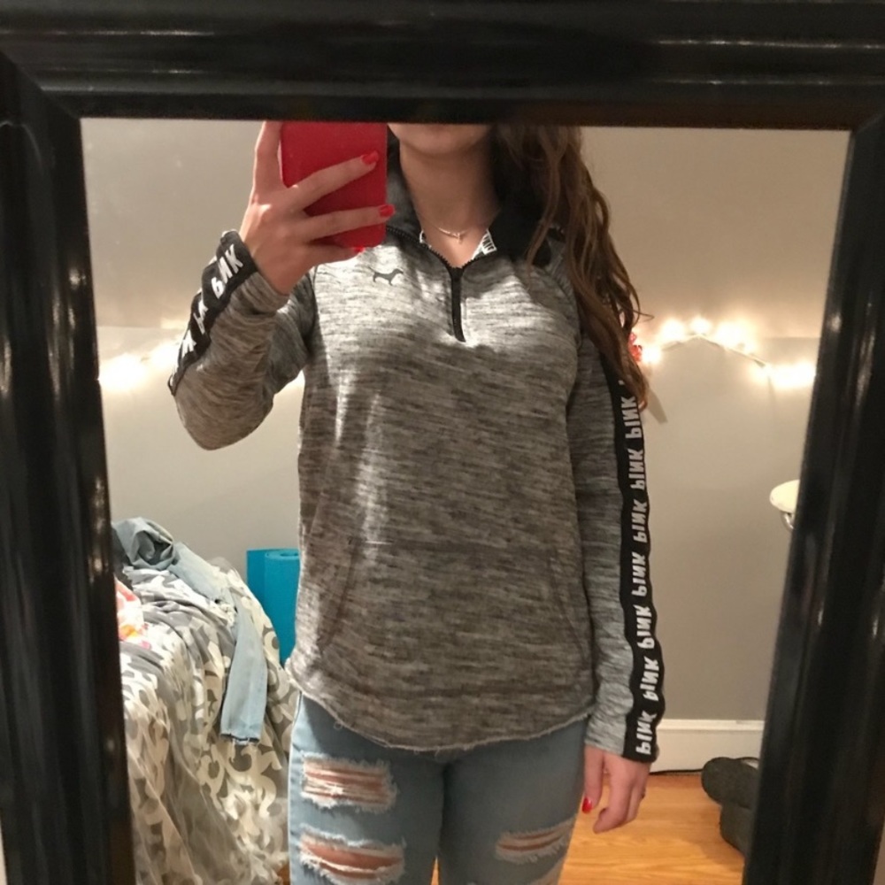 Victoria Secret Pink Sweatshirt!